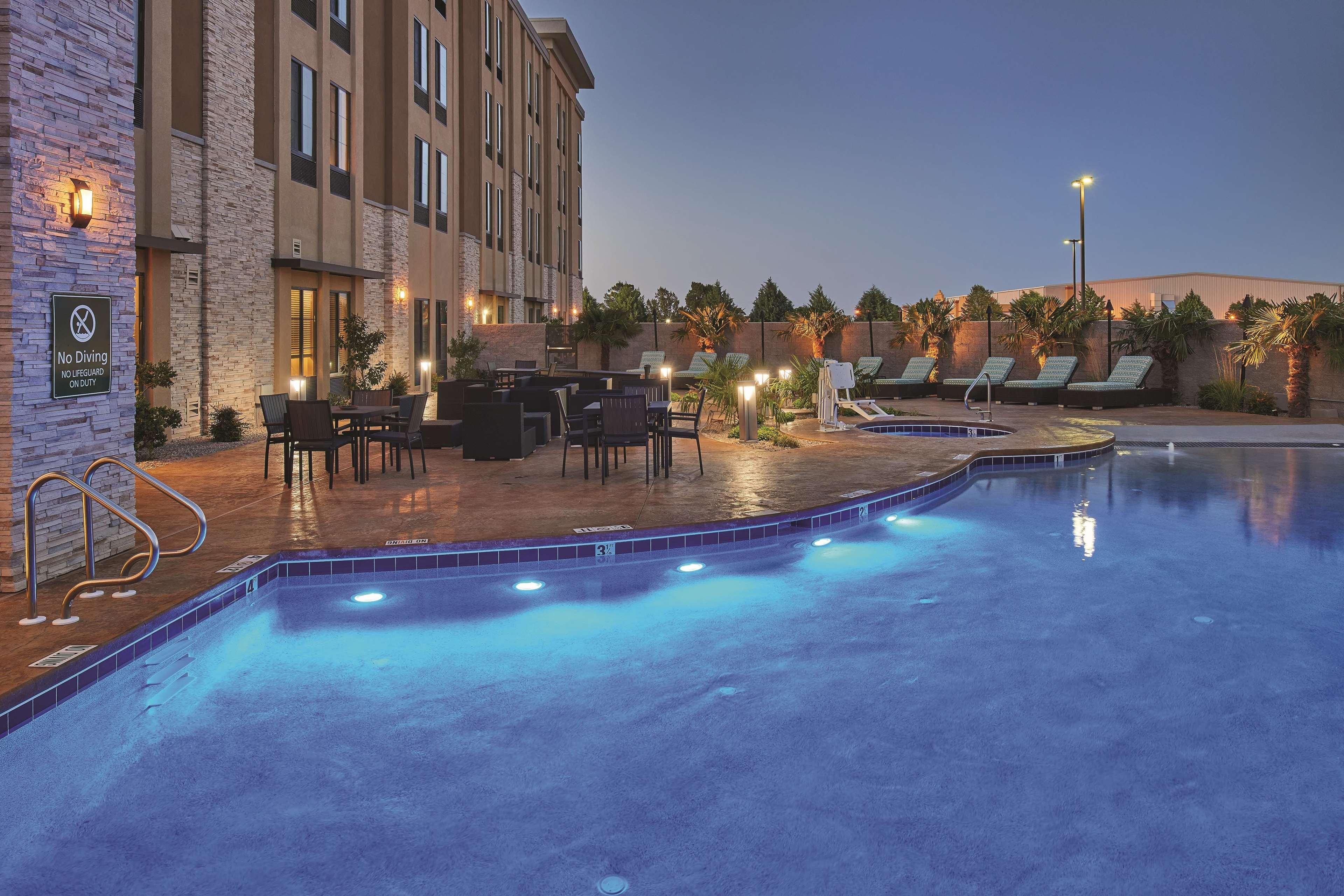 La Quinta By Wyndham Carlsbad Hotel Eksteriør billede